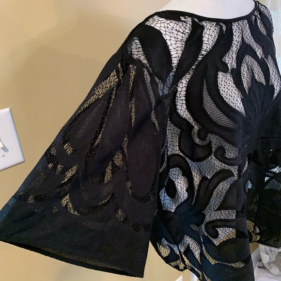 Black Sheer Patterned Blouse.OX - Picture 2 of 5